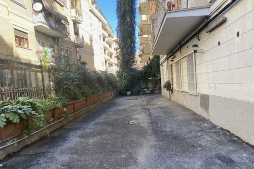 Apartamento Blinded By The Light Roma Exterior foto